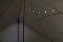 Easy Camp Globe Lichtsnoer Kleurenmix 15 Lampen - 2 Meter -Winkel Voor Kampeerartikelen 1268 1900 67c93ed5 e0e9 4436 bb85 bb6ad4e4c883 1280x960