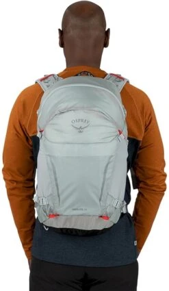 Osprey Hikelite Wandelrugzak - 26 Liter - Zilver -Winkel Voor Kampeerartikelen 1900 1900 0039 hikelite 26l s23 onbody6 silverlining 10004802