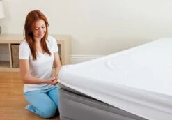 Intex Prime Comfort Luchtbed - Eenpersoons - Ingebouwde Elektrische Pomp -Winkel Voor Kampeerartikelen 899 1294 64162 inuse1 2020 300