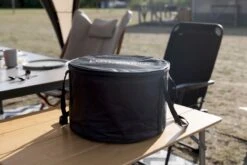 LotusGrill XL Hybrid Houtskoolbarbecue - Rood -Winkel Voor Kampeerartikelen lotusgrill in hoes